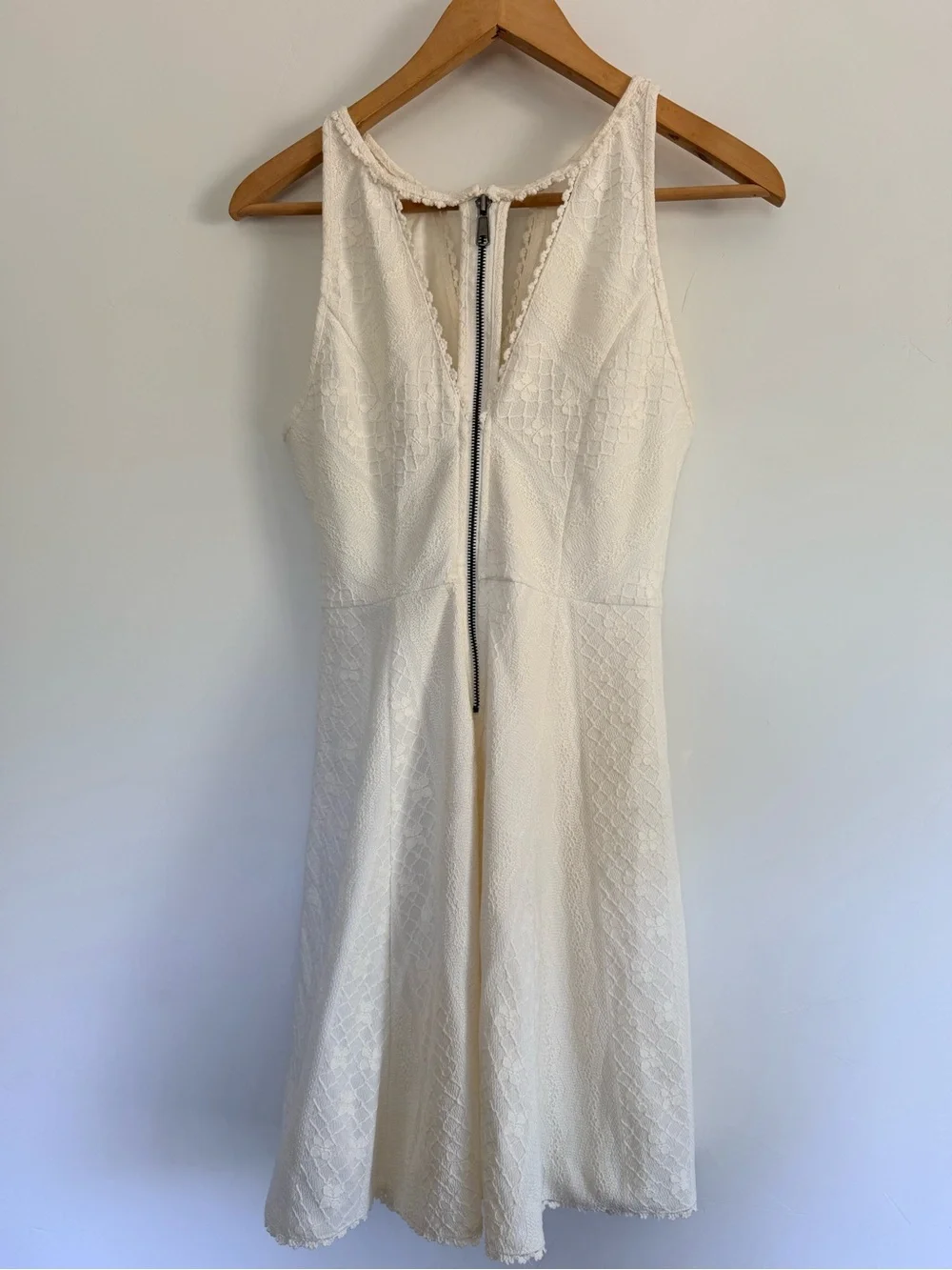 Free People White Lace Mini Dress Size 8 Y2K Boho Cottagecore Fit & Flare Cutout